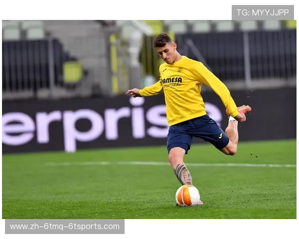 黄金时代对决：维耶里与西甲顶级后卫的经典攻防对抗史